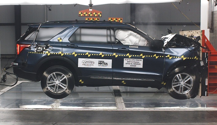 NHTSA crash test of the 2020 Ford Explorer