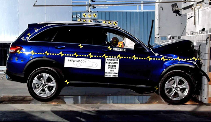 NHTSA crash test of the 2019 Mercedes-Benz Glc-Class