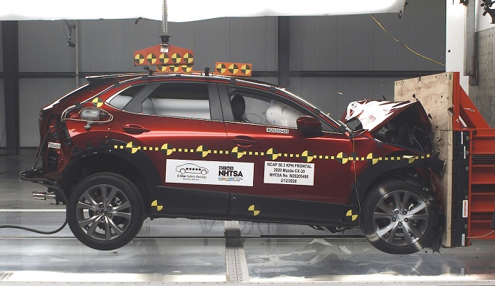 NHTSA crash test of the 2021 Mazda CX-30