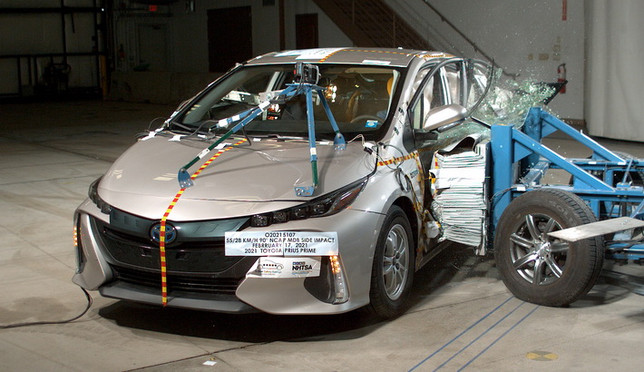 NHTSA Side impact test of the 2021 Toyota Prius Prime