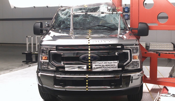 NHTSA Side pole test of the 2021 Ford F-250 Tremor