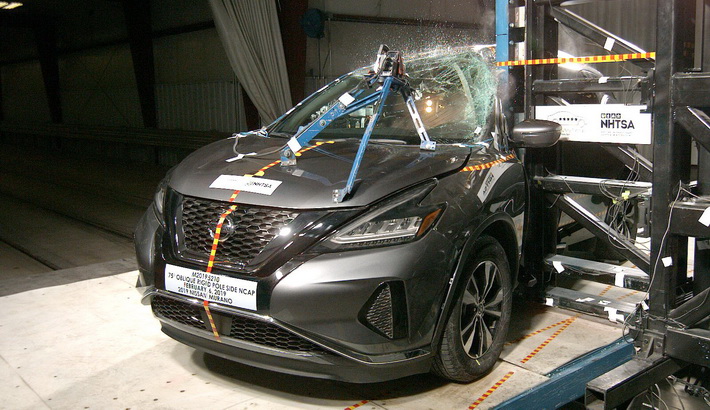 NHTSA Side pole test of the 2021 Nissan Murano