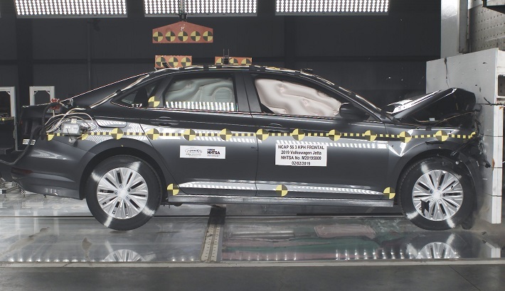NHTSA crash test of the 2021 Volkswagen Jetta