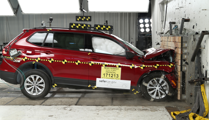 NHTSA crash test of the 2021 Volkswagen Tiguan