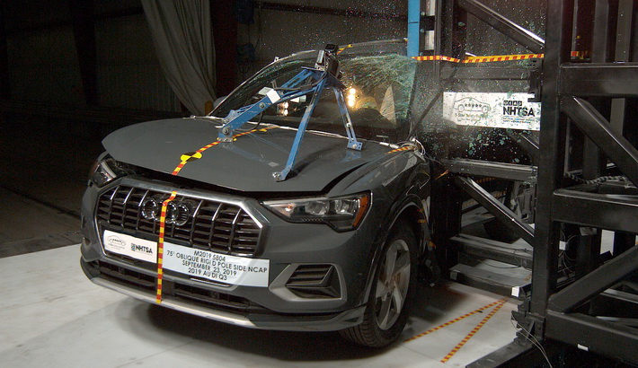 NHTSA Side pole test of the 2021 Audi Q3