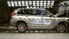 NHTSA crash test of the 2021 Volvo Xc90 T8