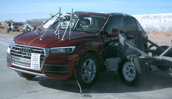 NHTSA Side impact test of the 2021 Audi Q5 Sportback