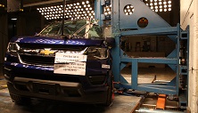 NHTSA Side pole test of the 2022 Chevrolet Colorado