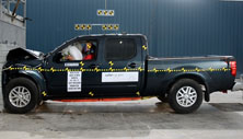 NHTSA crash test of the 2021 Nissan Frontier