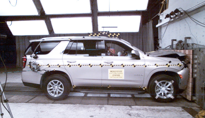 NHTSA crash test of the 2022 Chevrolet Tahoe