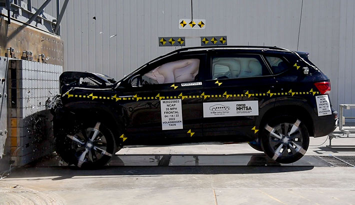 NHTSA crash test of the 2022 Volkswagen Taos