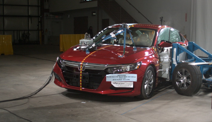 NHTSA Side impact test of the 2022 Honda Accord