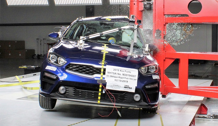 NHTSA Side pole test of the 2023 Kia Forte