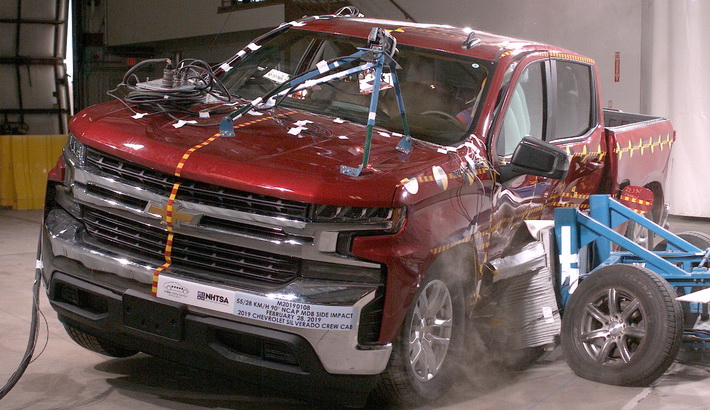 NHTSA Side impact test of the 2023 Chevrolet Silverado 1500