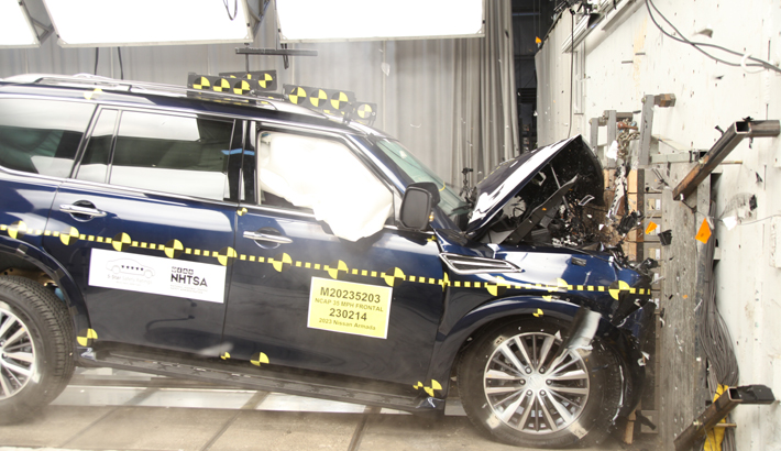 NHTSA crash test of the 2023 Nissan Armada