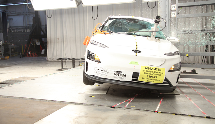 NHTSA Side pole test of the 2023 Hyundai Kona Electric