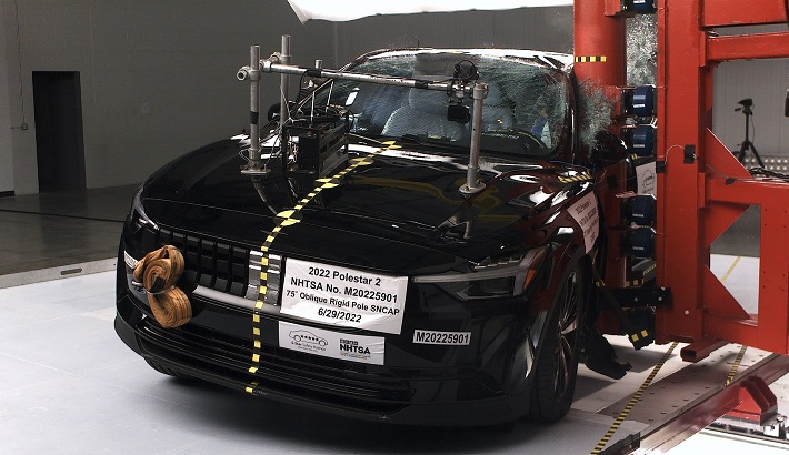 NHTSA Side pole test of the 2023 Polestar 2