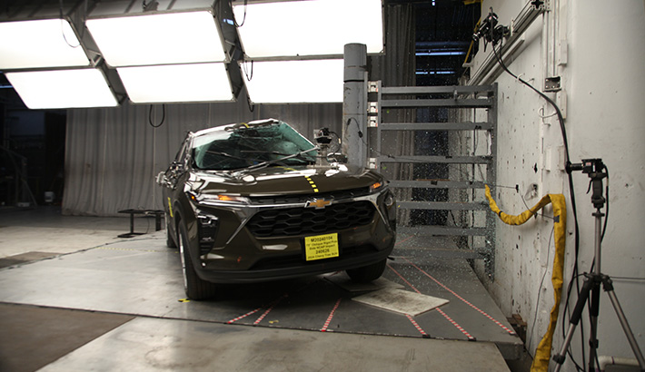 NHTSA Side pole test of the 2024 Chevrolet Trax