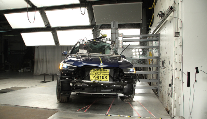 NHTSA Side pole test of the 2024 BMW X5