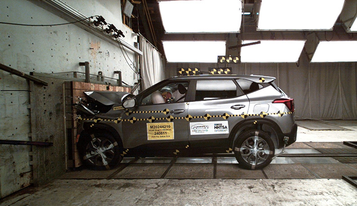 NHTSA crash test of the 2024 Kia Seltos