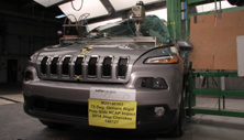 NHTSA Side pole test of the 2023 Jeep Cherokee