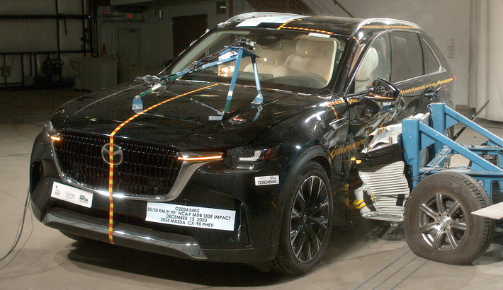 NHTSA Side impact test of the 2024 Mazda CX-90-Phev