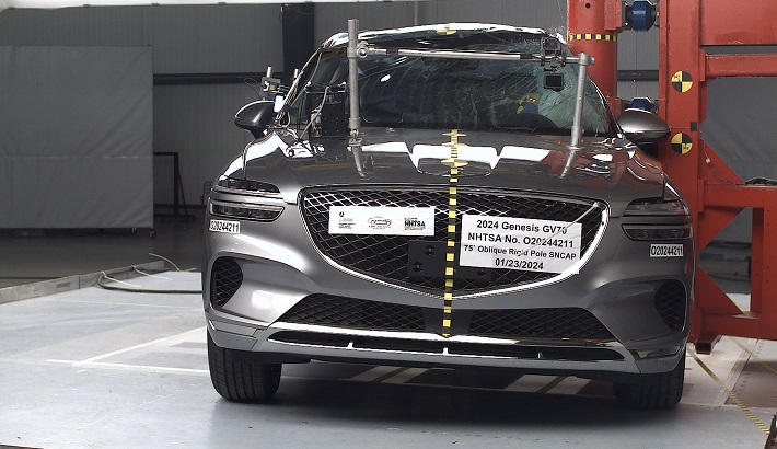 NHTSA Side pole test of the 2024 Genesis Gv70