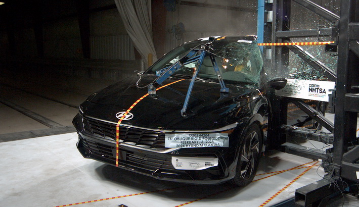 NHTSA Side pole test of the 2024 Hyundai Elantra