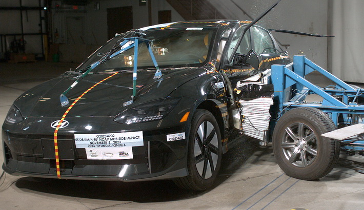 NHTSA Side impact test of the 2024 Hyundai Ioniq 6