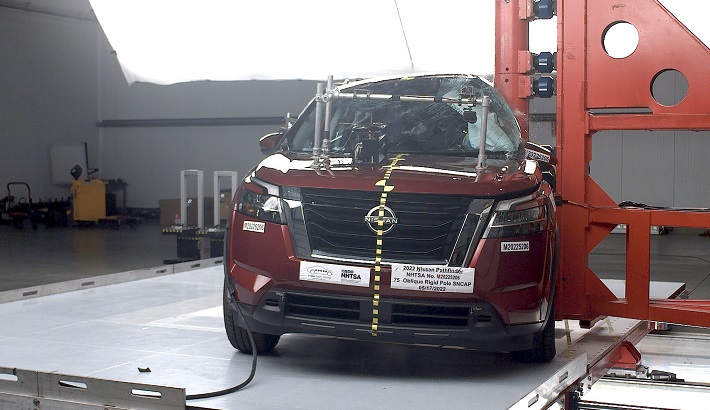 NHTSA Side pole test of the 2024 Nissan Pathfinder