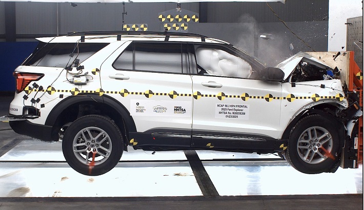 NHTSA crash test of the 2025 Ford Explorer