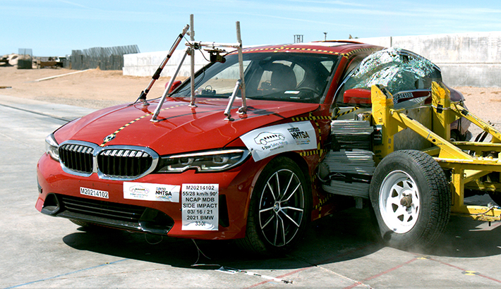 NHTSA Side impact test of the 2025 BMW 3 Series