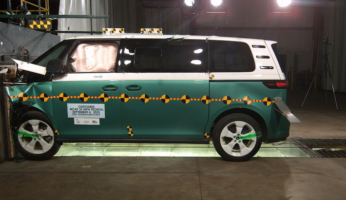 NHTSA crash test of the 2025 Volkswagen Id.Buzz