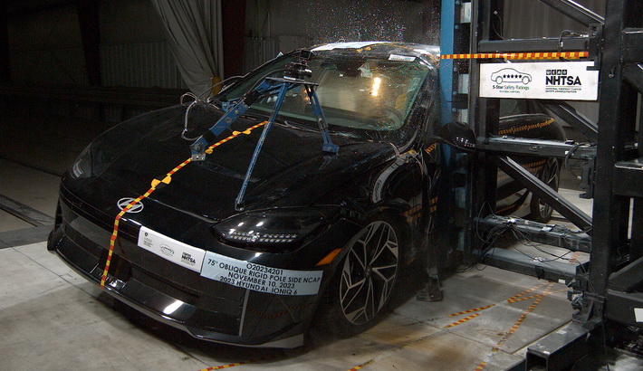 NHTSA Side pole test of the 2025 Hyundai Ioniq 6