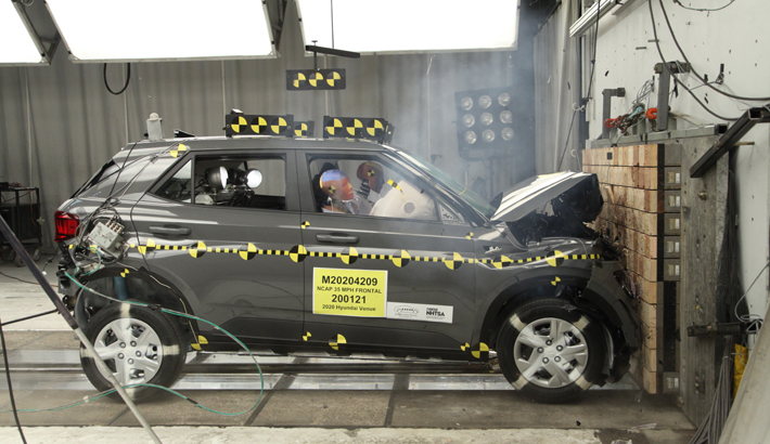 NHTSA crash test of the 2025 Hyundai Venue
