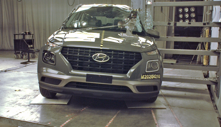 NHTSA Side pole test of the 2025 Hyundai Venue