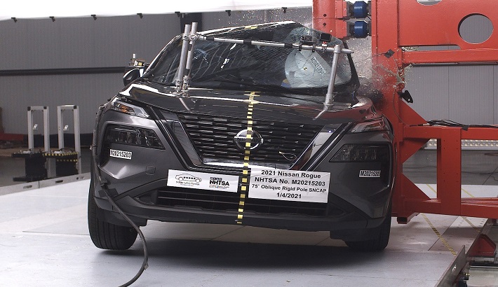 NHTSA Side impact test of the 2025 Nissan Rogue