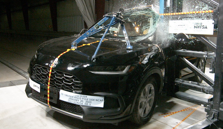 NHTSA Side pole test of the 2026 Honda HR-V