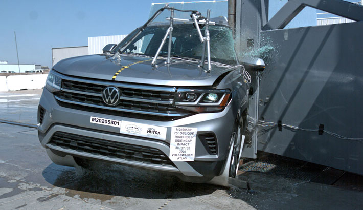 NHTSA Side pole test of the 2026 Volkswagen Atlas Cross Sport