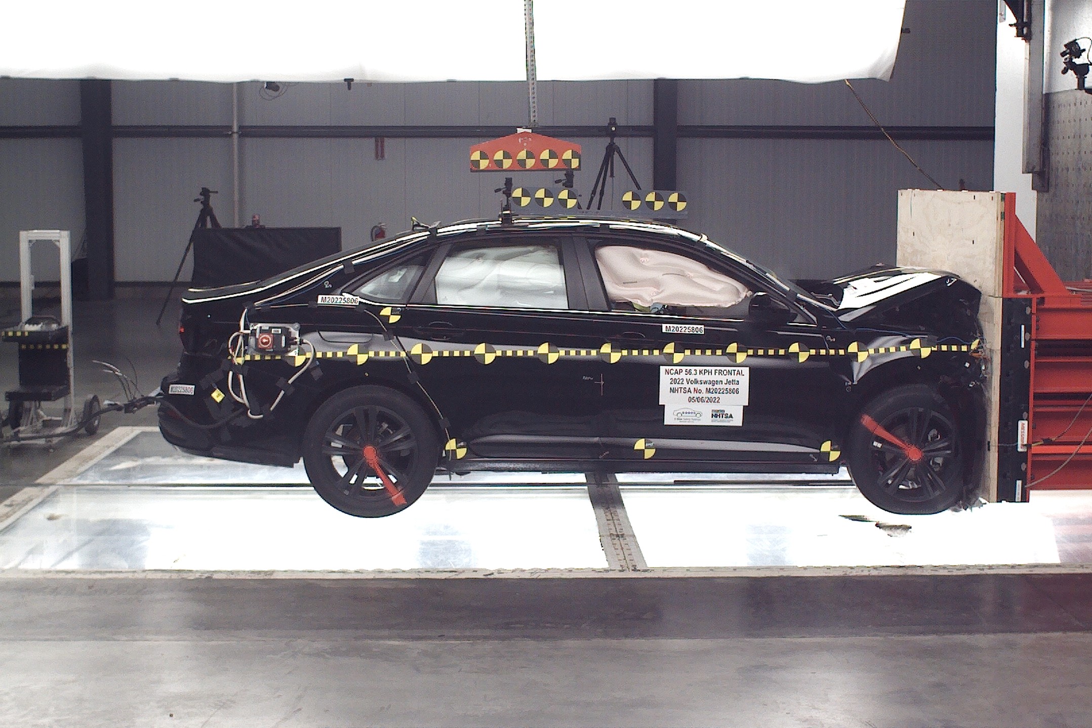 NHTSA crash test of the 2026 Volkswagen Jetta