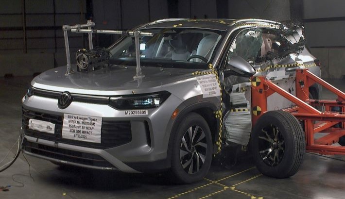 NHTSA Side impact test of the 2026 Volkswagen Tiguan