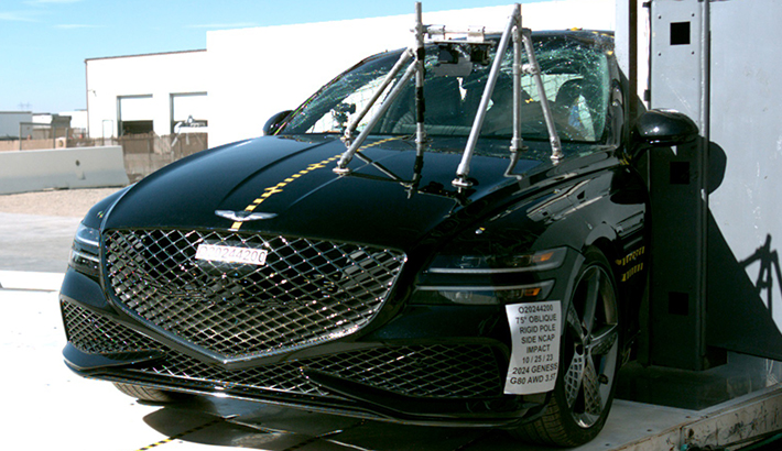 NHTSA Side pole test of the 2026 Genesis G80