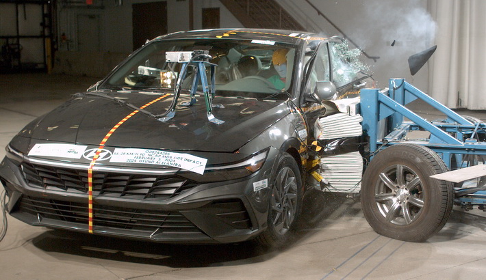 NHTSA Side impact test of the 2026 Hyundai Elantra