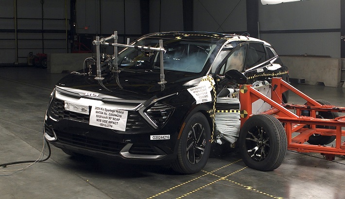 NHTSA Side impact test of the 2026 Kia Sportage