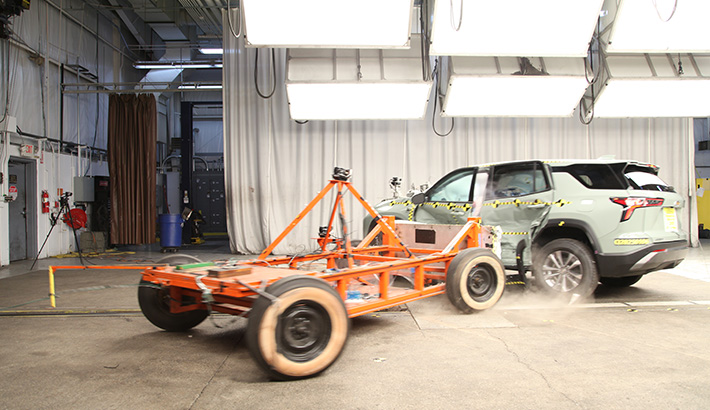 NHTSA crash test of the 2026 Chevrolet Equinox