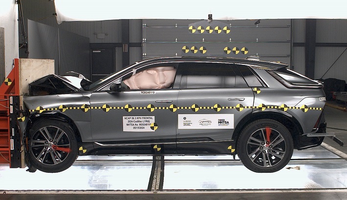 2026 Cadillac Lyriq-V Bev