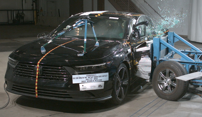 NHTSA Side impact test of the 2026 Honda Accord